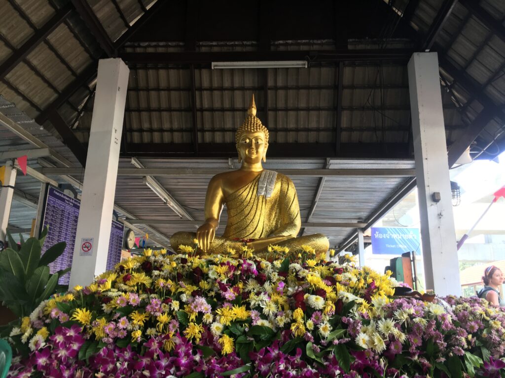 temple-of-ayoydhya-in-thailand